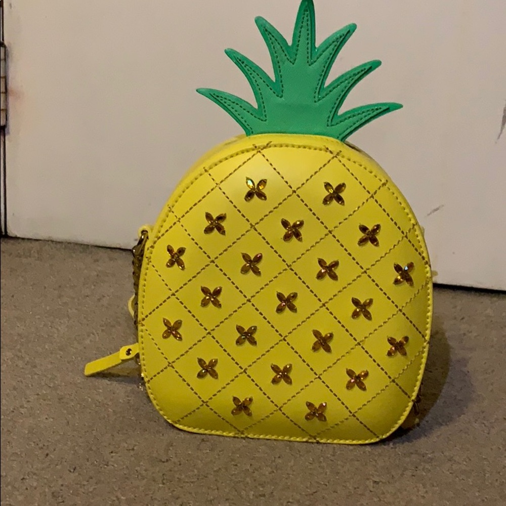 Kate Spade pineapple hand bag